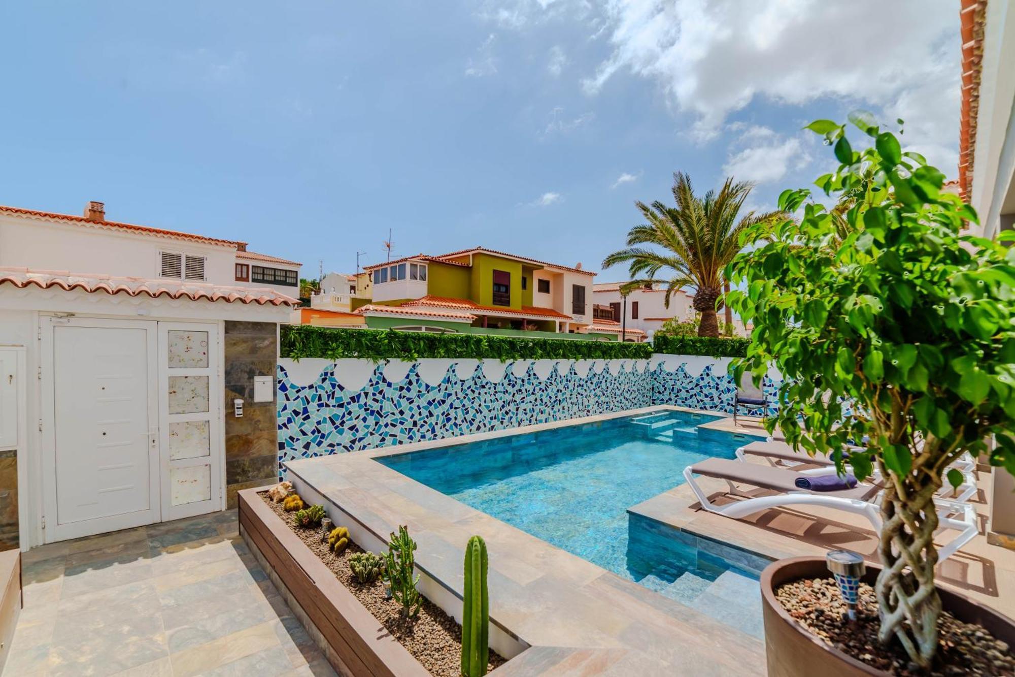 Villa De Marcos Alojamiento De Lujo Con Piscina Privada Арона Экстерьер фото